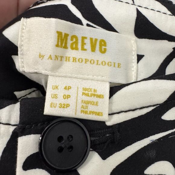 Maeve Anthropologie Womens Black White Floral Shorts Size 4P Boho Classic Modern - Picture 2 of 6